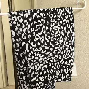 BNWT LLR Cassie skirt